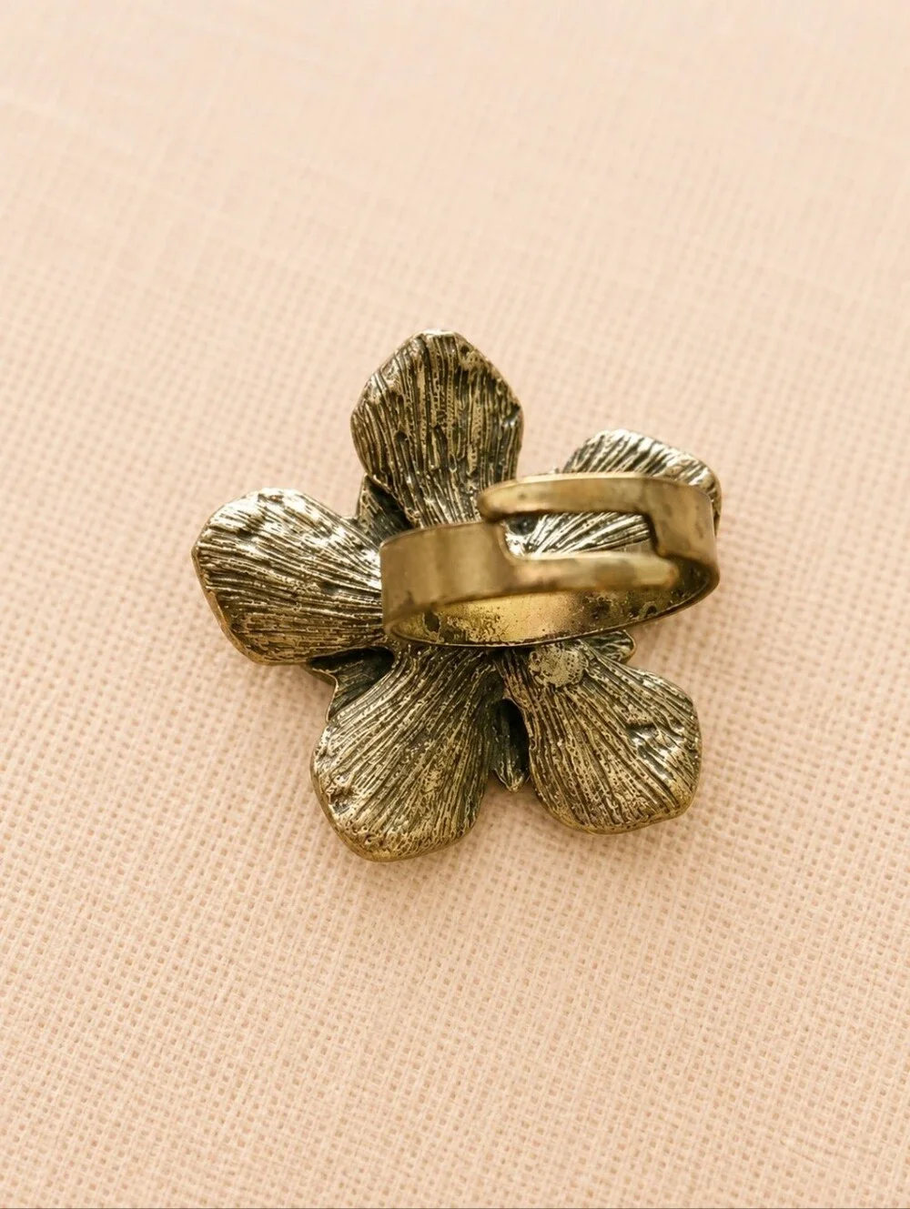 Oversized Gold Tone Floral Statement Ring Adjustable Daisy Boho Vintage